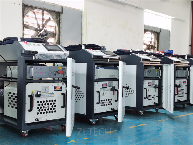 μηχανή αφαίρεσης σκουριάς λέιζερ 1000W 2000W 3000W για την πώληση με την προσιτή τιμή